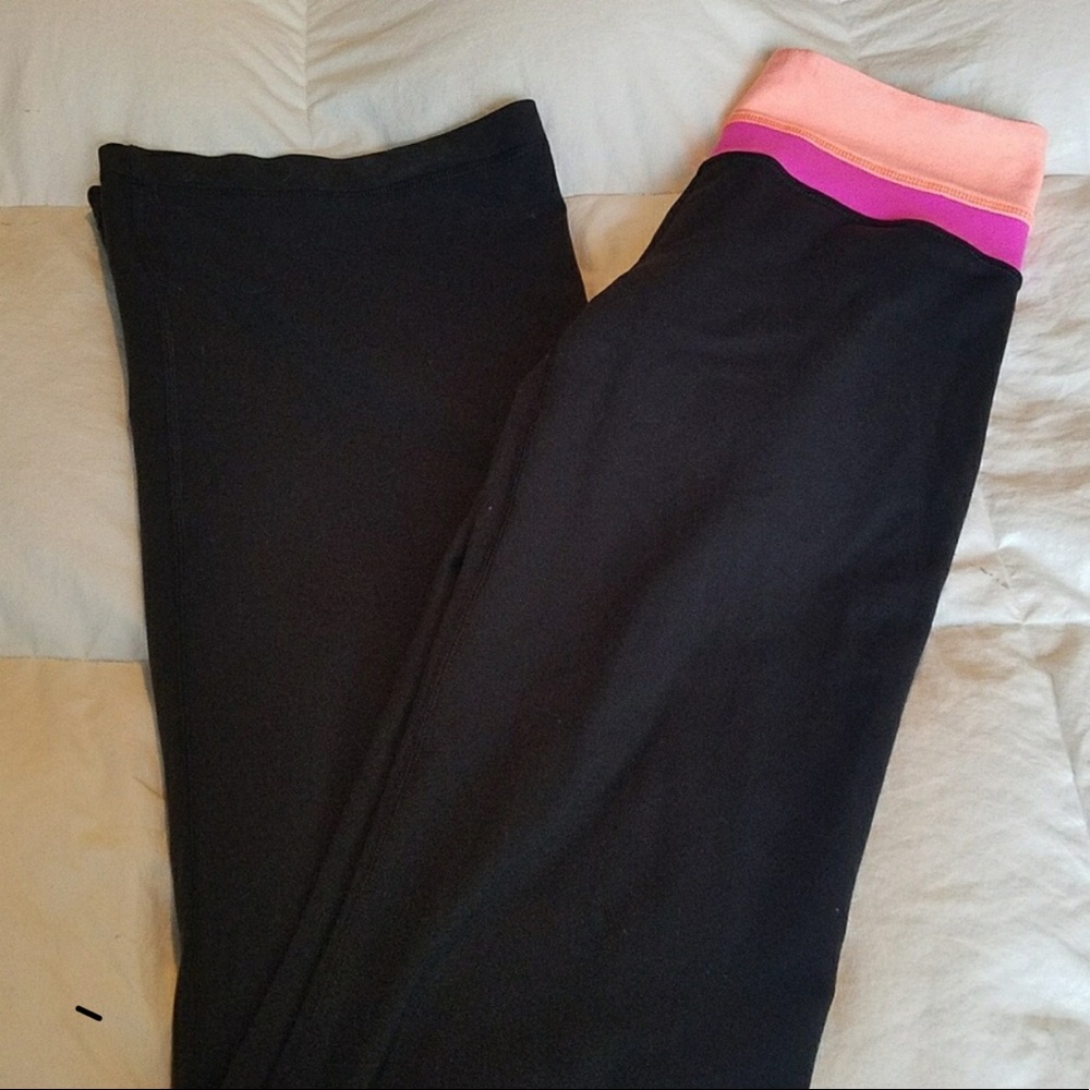 Lululemon yoga pants